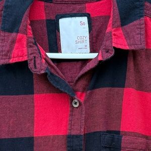 So cozy shirt Red and Black Plaid Men's Shirt size S